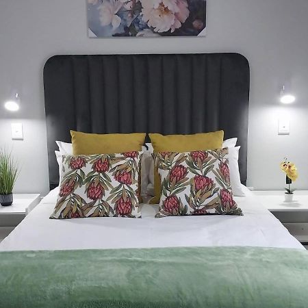 Blooming Rose Bed And Breakfast Polokwane Exterior foto